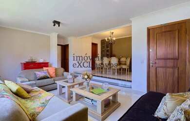 Imagem: O apartamento possui 4 Dormitórios, 4 Banheiros, 2 Vagas na