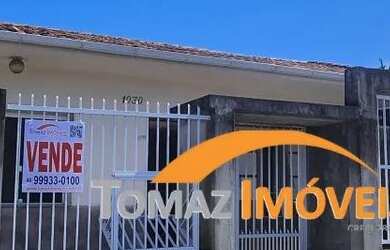 Imagem: A casa possui 3 Dormitórios, 3 Banheiros, 2 Vagas na garagem