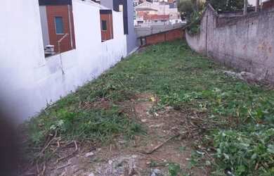 Imagem: O terreno possui 500m² de Área e está localizado em Tingui