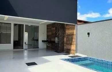 Imagem: A casa possui 2 Dormitórios, 2 Banheiros, 2 Vagas na garagem