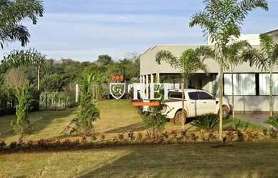 Imagem: A fazenda possui 200m² de Área e está localizado em Zona