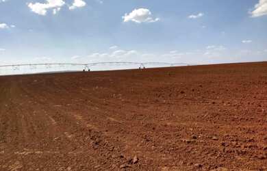 Imagem: A fazenda possui 8000m² de Área e está localizado em Área