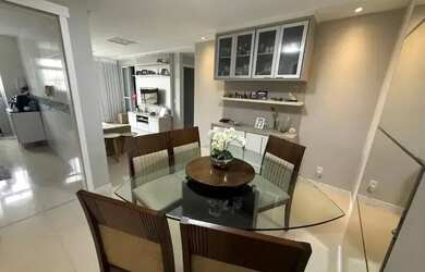 Imagem: O apartamento possui 2 Dormitórios, 2 Banheiros, 2 Vagas na