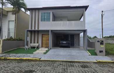 Imagem: A casa em condomínio possui 5 Dormitórios, 5 Banheiros, 2