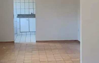 Imagem: A casa possui 3 Dormitórios, 2 Banheiros, 5 Vagas na garagem