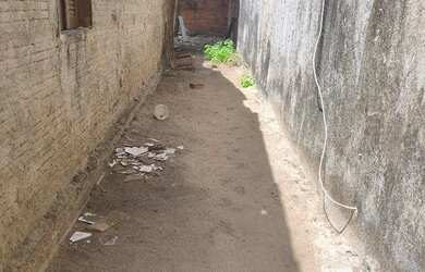 Imagem 3: Casa Sabiaguaba. 363m² de Área, 2 Vagas na garageme4 Dormitórios