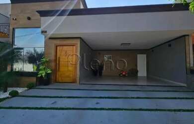 Imagem: A casa em condomínio à venda possui 3 Dormitórios, 5 Banheiros