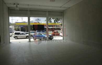 Imagem: O depósito possui 3 Vagas na garagem, 151m² de Área e está