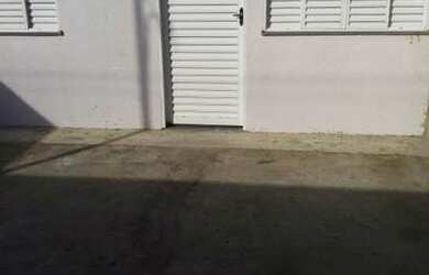 Imagem: A casa possui 2 Dormitórios e está localizado em Simão Dias