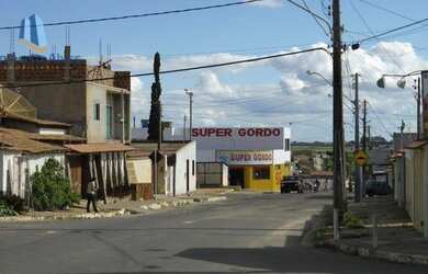 Imagem 4: Casa com 2 dormitórios, 60 m² - venda por R$ 180.000,00 ou aluguel por R$ 600,00/mês - Bat