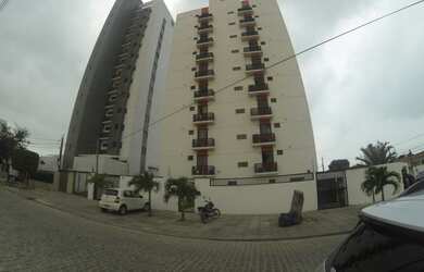 Imagem: O apartamento possui 3 Dormitórios, 1 Banheiro, 1 Vaga na garagem