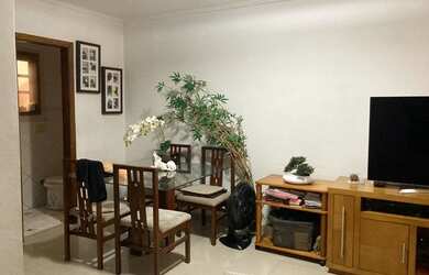 Imagem: A casa possui 2 Dormitórios, 2 Banheiros, 1 Vaga na garagem