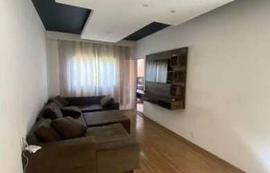 Imagem: A casa possui 2 Dormitórios, 1 Banheiro, 3 Vagas na garagem