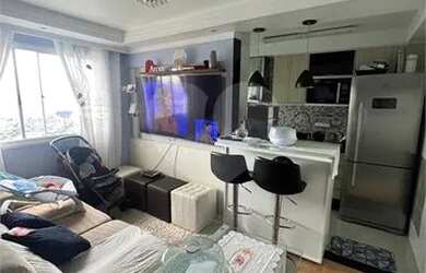 Imagem: O apartamento possui 2 Dormitórios, 1 Banheiro, 1 Vaga na garagem