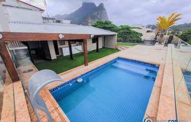 Imagem: O apartamento na cobertura possui 5 Dormitórios, 5 Banheiros