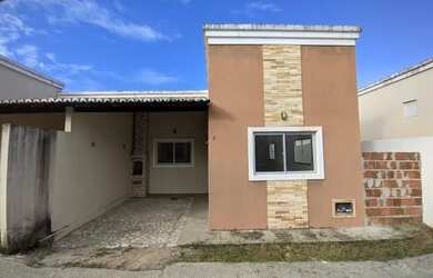 Imagem: A casa em condomínio possui 2 Dormitórios e está localizado