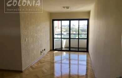 Imagem: O apartamento possui 3 Dormitórios, 1 Banheiro, 2 Vagas na