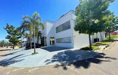 Imagem: O depósito possui 740m² de Área, Imóvel novo e está localizado