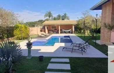 Imagem: A casa em condomínio possui 3 Dormitórios, 4 Banheiros, 3