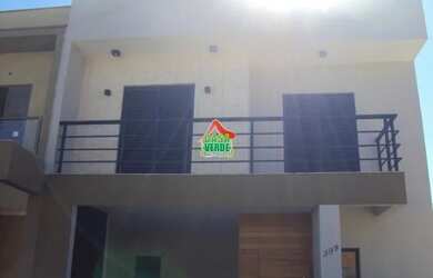 Imagem: A casa em condomínio possui 3 Dormitórios, 4 Banheiros, 2