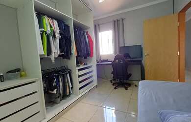 Imagem 15: Grande Oportunidade Sobrado 4 Dormitórios Planejados e Terreno 4,5x25