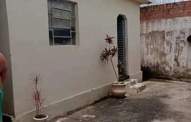 Imagem 2: Casa em Montes Claros, no bairro Vila Greice, à venda