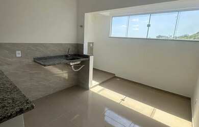 Imagem: A casa em condomínio possui 2 Dormitórios, 2 Banheiros, 2