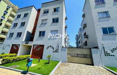 Imagem: O apartamento possui 3 Dormitórios, 1 Banheiro, 1 Vaga na garagem