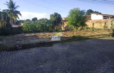 Imagem: O terreno possui 600m² de Área e está localizado em Lourival