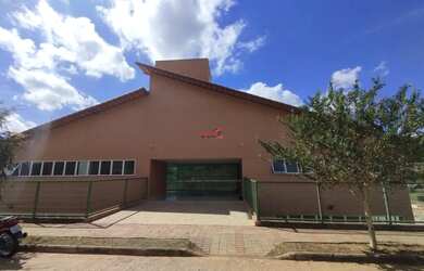 Imagem: O terreno possui 699m² de Área e está localizado em Violeira