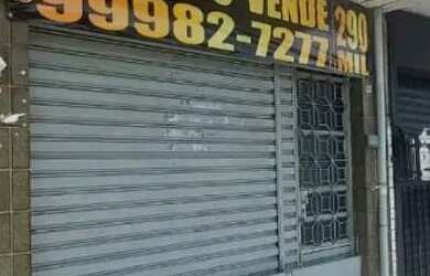 Imagem: A casa possui 3 Dormitórios, 1 Banheiro e está localizado