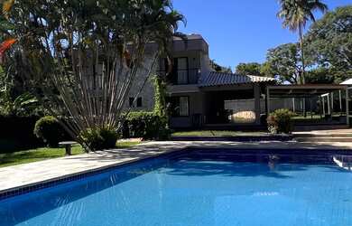 Imagem: A pousada chalé possui 4 Dormitórios, Acomodam 12 pessoas