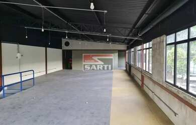 Imagem: O depósito possui 300m² de Área e está localizado em Vila