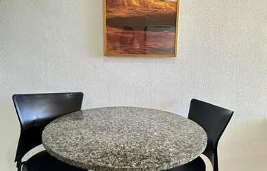 Imagem 9: Studio mobiliado para casal ao lado da caixa