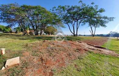 Imagem: O terreno possui 617m² de Área e Imóvel novo e está localizado