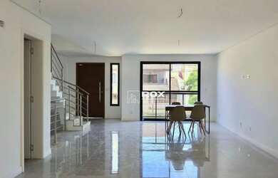 Imagem 2: Sobrado Triplex, frente de rua com 3 suítes para alugar por R$ 7.900/mês...