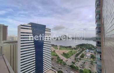 Imagem: O apartamento possui 4 Dormitórios, 4 Banheiros, 2 Vagas na