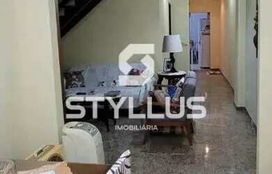 Imagem: A casa possui 4 Dormitórios, 5 Banheiros, 1 Vaga na garagem