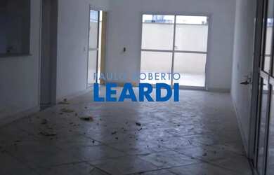 Imagem: A casa em condomínio possui 4 Dormitórios, 2 Banheiros, 4