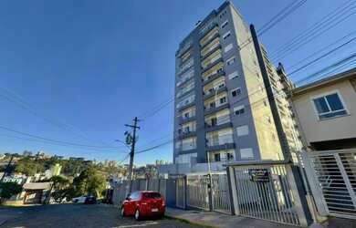 Imagem: O apartamento possui 3 Dormitórios, 1 Banheiro, 2 Vagas na