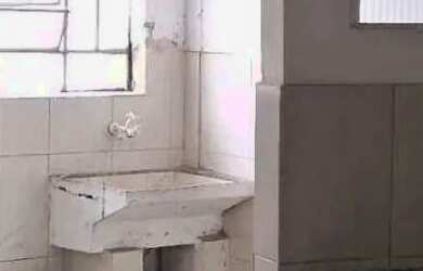 Imagem: A casa possui 1 Dormitório, 1 Banheiro, 33m² de Área e está