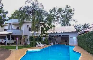 Imagem: A casa em condomínio possui 4 Dormitórios, 5 Banheiros, 2