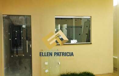 Imagem: A casa possui 2 Dormitórios, 2 Banheiros, 2 Vagas na garagem