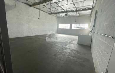 Imagem 1: Galpão/Depósito/Armazém para aluguel possui 1100 metros quadrados