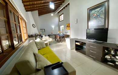 Imagem 8: XANGRI-Lá - Casa Padrão - Centro