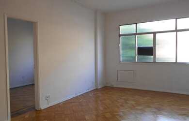 Imagem: A casa possui 2 Dormitórios, 1 Banheiro, 93m² de Área e está