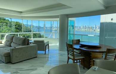 Imagem: O apartamento possui 4 Dormitórios, 5 Banheiros, 1 Vaga na