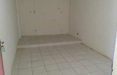 Imagem 10: Shopping para aluguel possui 19 metros quadrados em Itapuã - Salvador...