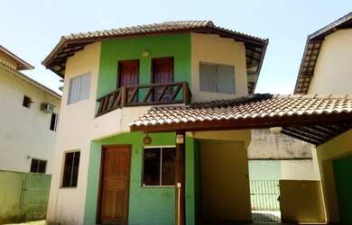 Imagem: A casa possui 3 Dormitórios, 3 Banheiros, 1 Vaga na garagem