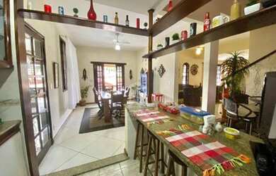 Imagem 8: Condomínio Vilarejo - Maravilhosa casa 495m² com piscina, sauna e churrasqueira